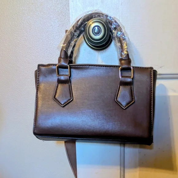 Bebe Sena Quilted Crossbody Chocolate - NWT - Picture 4 of 4